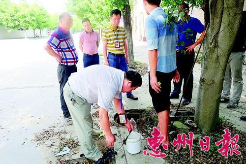 Сͼ��ִ����Ա���еڶ����ֳ����顣 ��ͼ��ִ����Ա��һ���ֳ�����ȡ֤��
